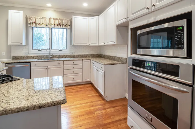 Kitchens That Close Deals: Why Appliance Restoration Is the Seller's Secret Weapon